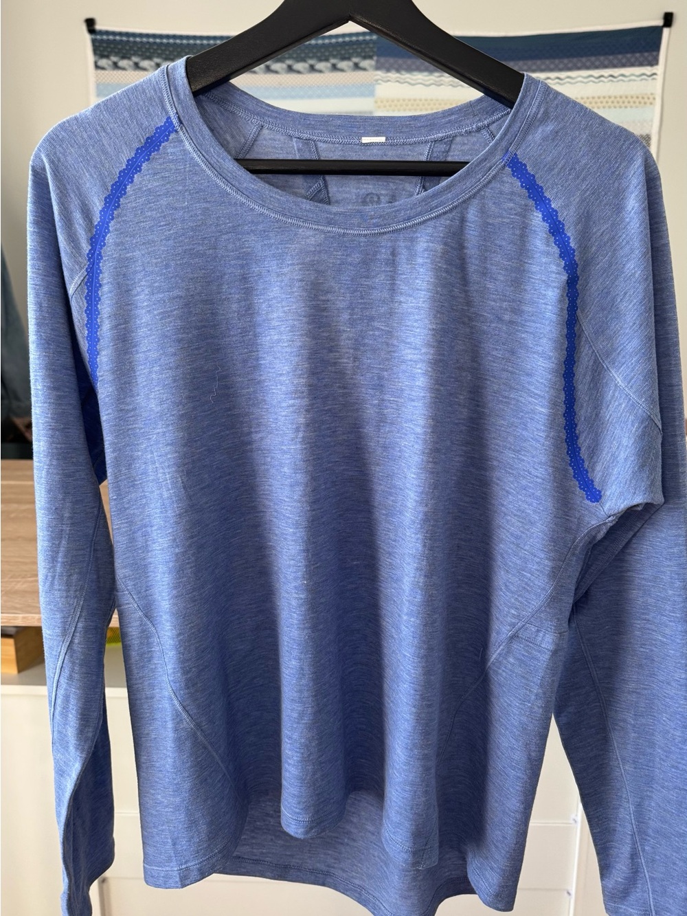 lululemon athletica Women's Periwinkle Blue Long-Sleeve Tee